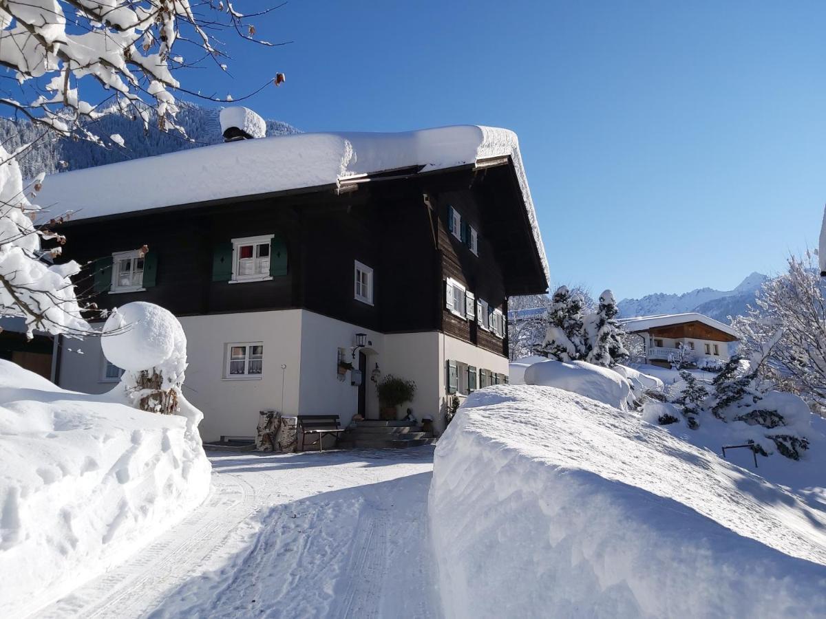 Haus Klinger Apartment Gaschurn Exterior foto