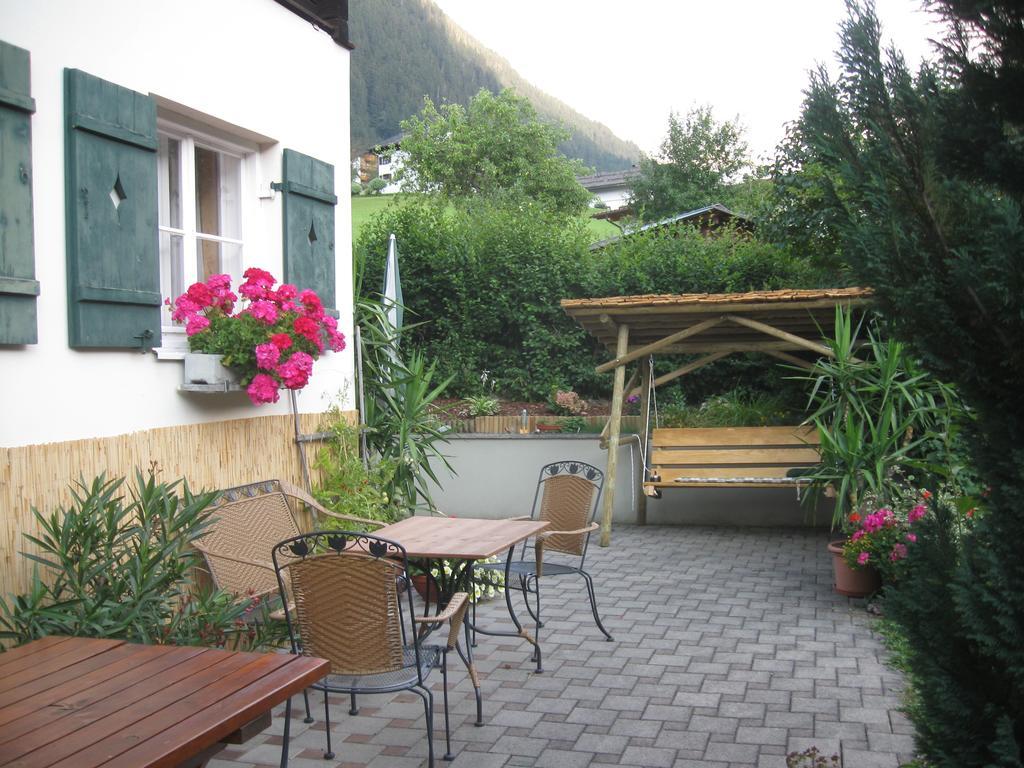 Haus Klinger Apartment Gaschurn Exterior foto